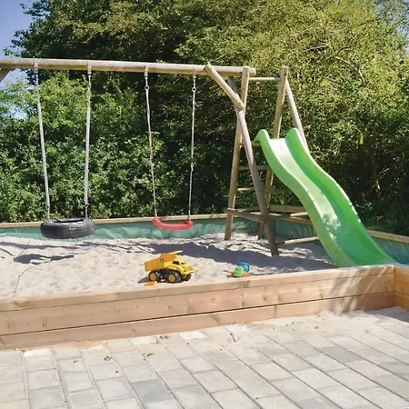 Nyaraló Seven-bedroom In Nordenbro Vesteregn