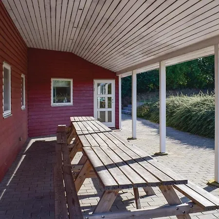 Nyaraló Seven-bedroom In *