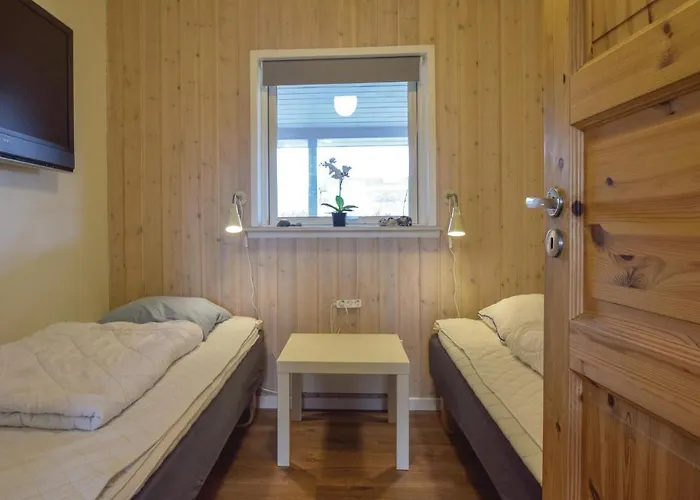 Seven-bedroom In Σπίτι διακοπών Nordenbro Vesteregn